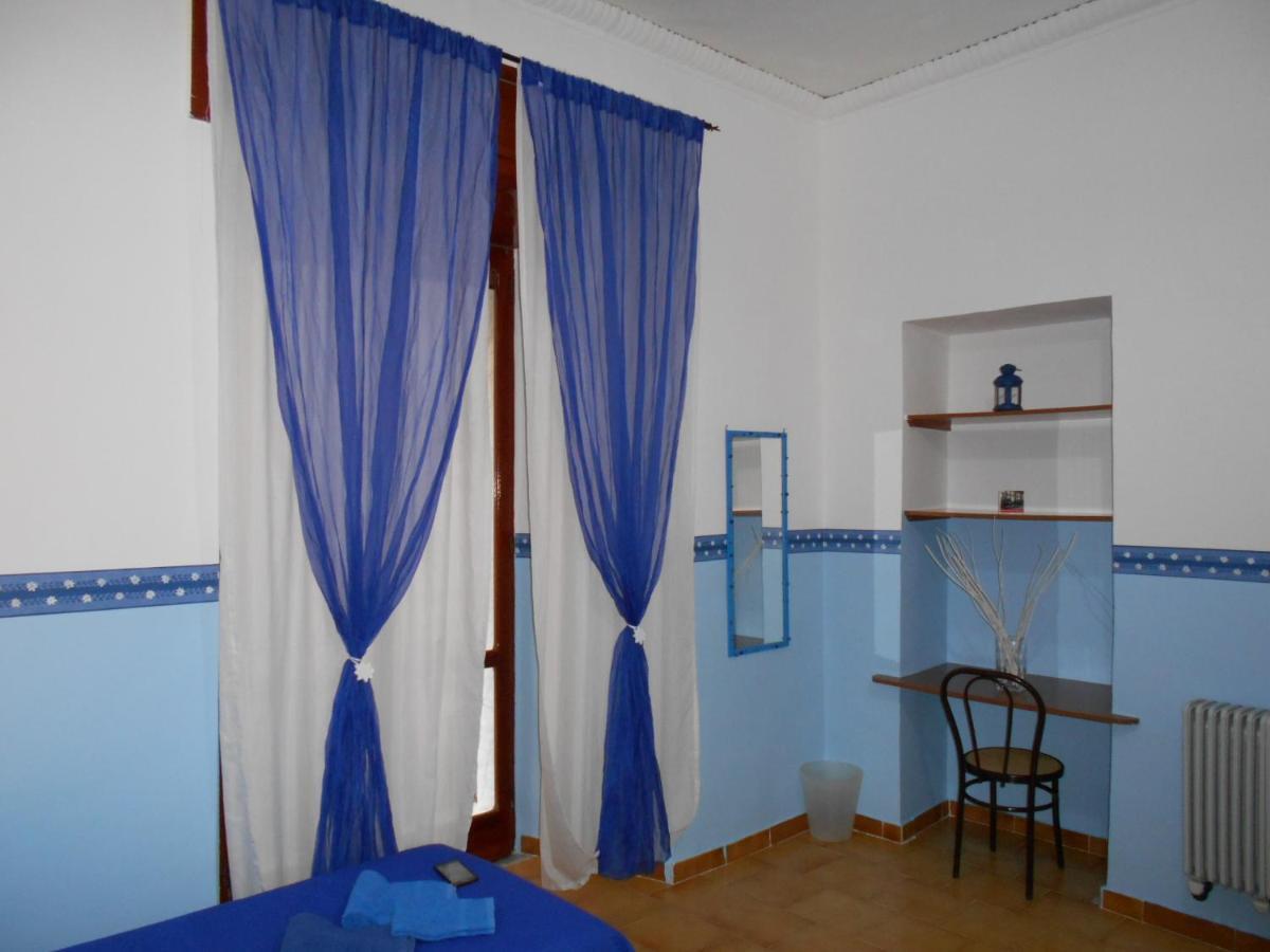 Robby'S House Bed & Breakfast Віко-Екуенсе Екстер'єр фото
